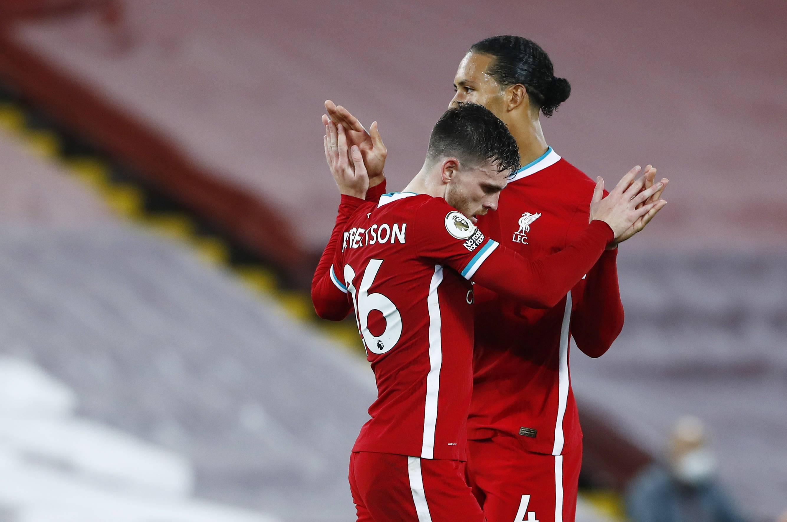 顶尖游泳运 顶尖游泳运