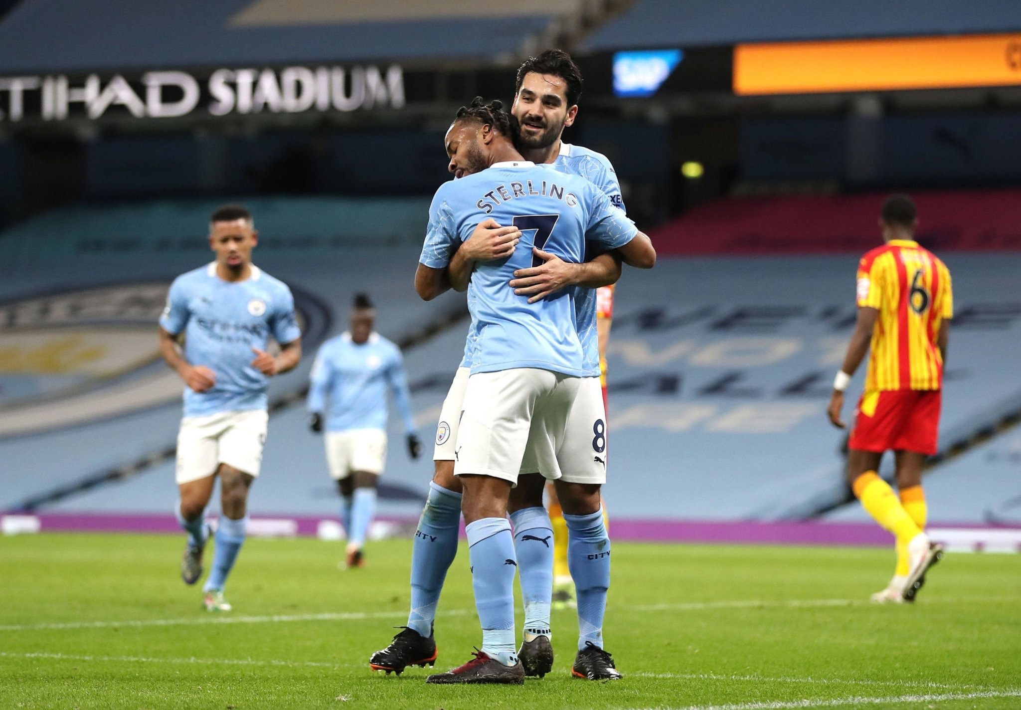 也可能是与 也可能是与